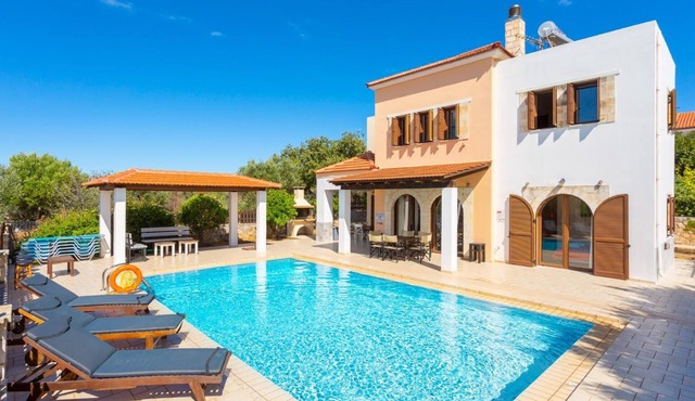 Villa Eva Large Private Pool, A/C, WiFi in Apokoronos