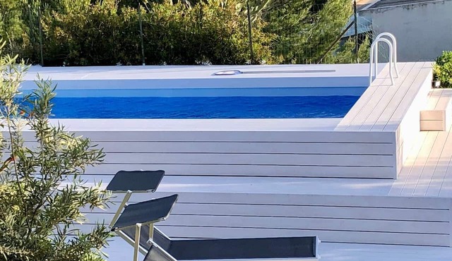 Villa 'La Casa del Vento Plemmirio' with Sea View, 1000 sqm Garden, Wi-Fi, and Air Conditioning in Plemmirio