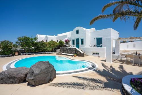 Villa Oinos - Sunset Views in Órmos Athiniós