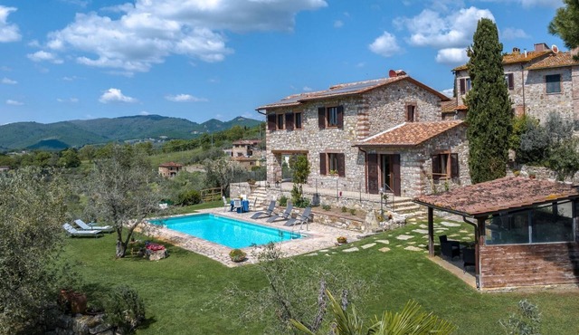 Villa Oliveta, Gaiole in Chianti, Siena and Chianti in Gaiole in Chianti
