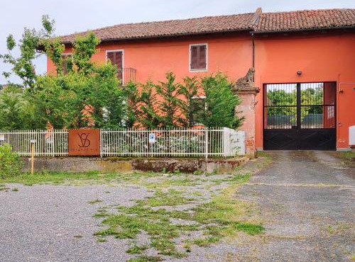 VILLA SAMUELA in Neive