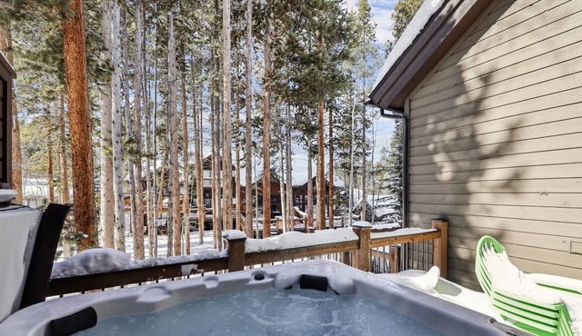 Village Point 205: Townhome in a great location - Private Hot Tub in Breckenridge