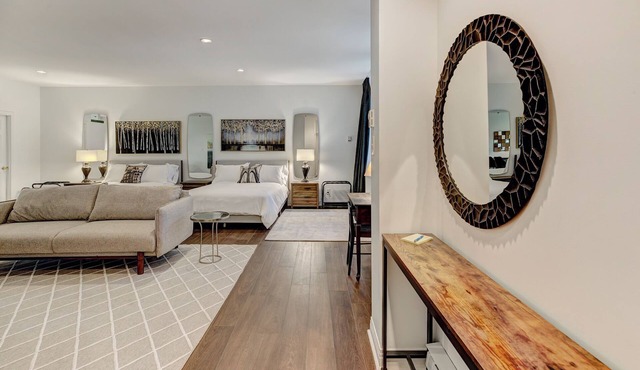 Welcome to “Chateau Sherbrooke's” loft: an historic gem in Downtown Montreal. in Montréal