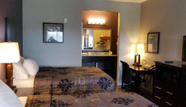 Well-Placed Beeville Stay for Road Trips, Business & South Texas Adventures in Beeville