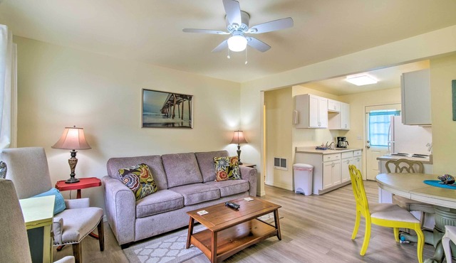 Winchester Bay Apt Near Dunes & State Parks! in Winchester Bay