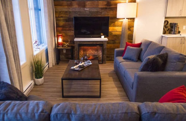 The Viking Resort & Marina is a resort located in the Laurentians region. in SAINTE MARGUERITE DU LAC MASSON