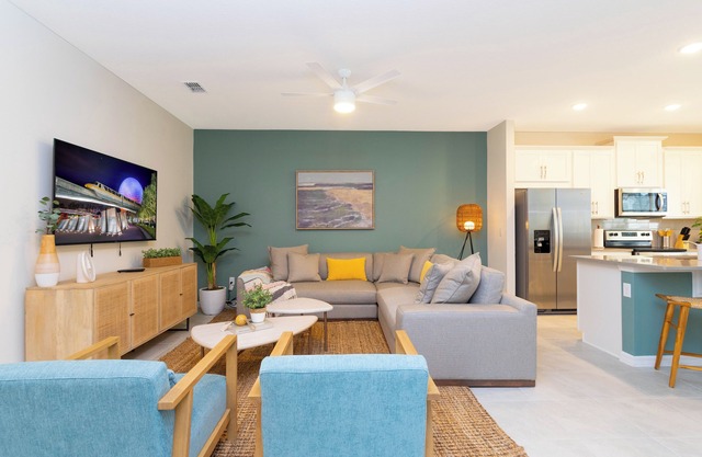 Clean & Decor FREE Waterpark + FlowRider 1872 in Four Corners
