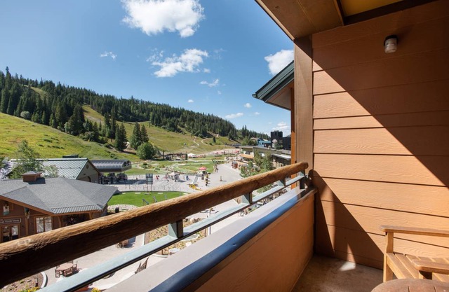 Condo ∙ 3 bedrooms ∙ 8 guests in Winter Park