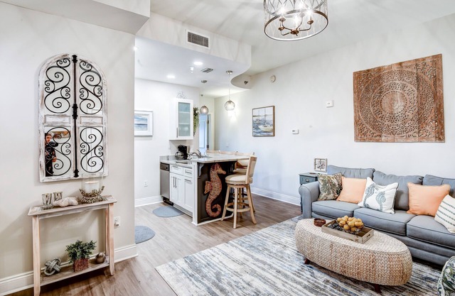 Carillon Beach Inn 