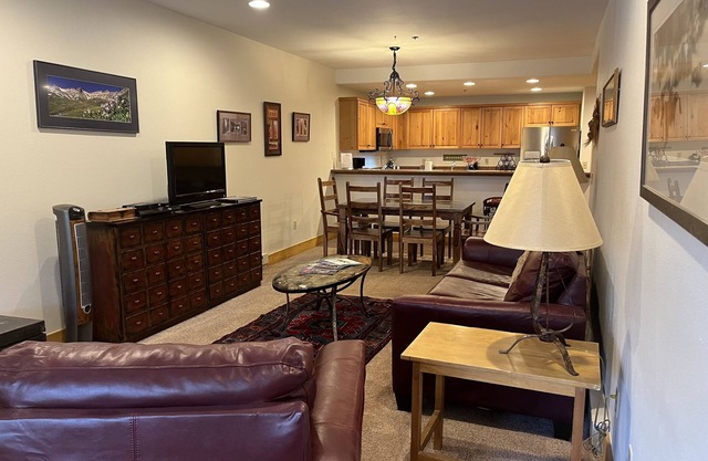 Pet-Friendly 1-Bedroom Condo With Pool, Hot Tubs in Mountain Village