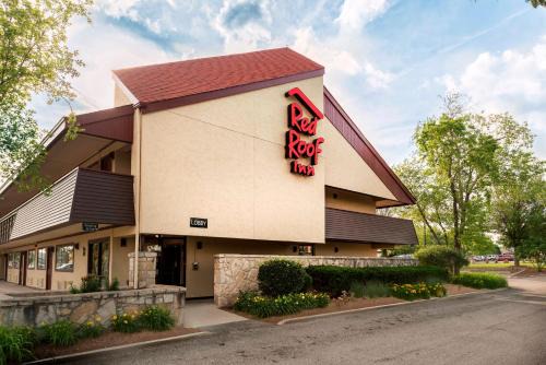 Red Roof Inn Rockford East Casino District 