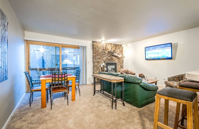 Slopeside 1-Bedroom Condo | Ski-In/Walk-Out! in Steamboat Springs