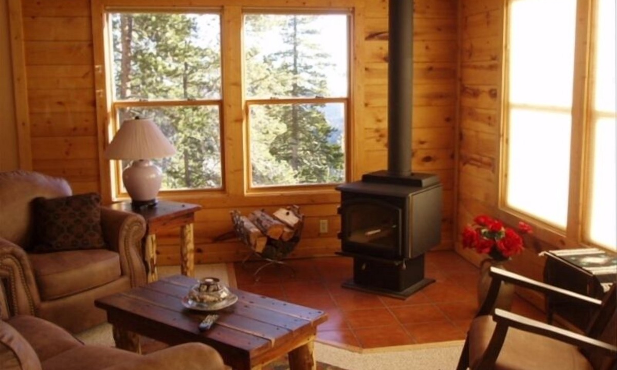 Evergreen House | "Wilderness Cabin on the Canyon" - BEAT the HEAT at 9000 Feet elevation