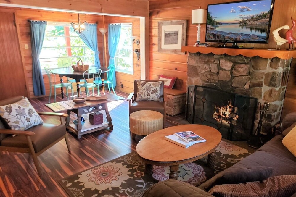 Photo of Livingroom in Big Bear City