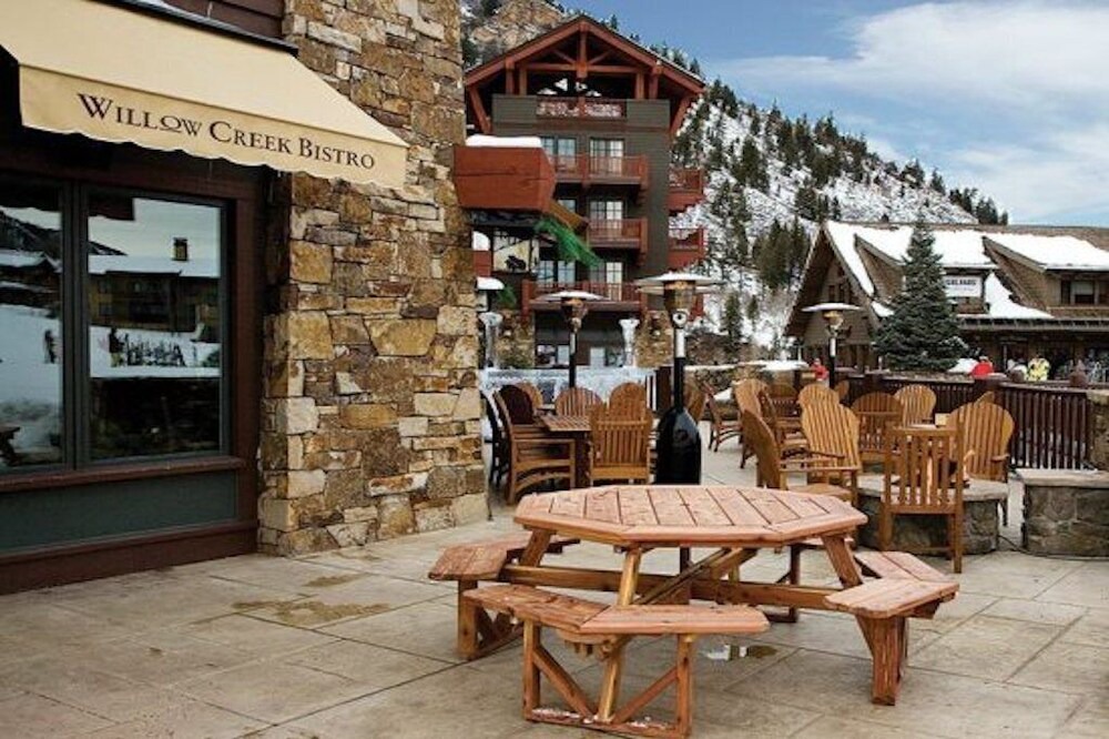 Photo of Others in Aspen