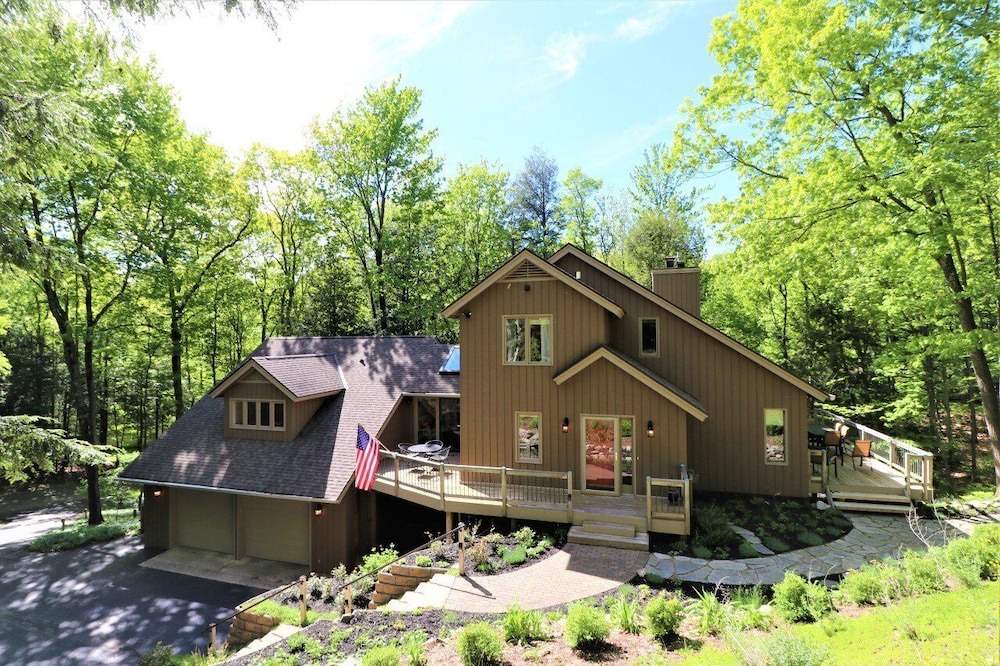Photo of Outdoor in Birchwood Farms
