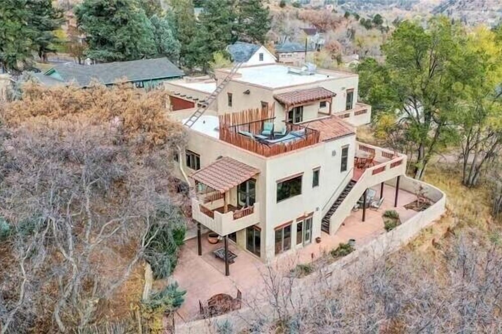 Photo of Outdoor in Manitou Springs