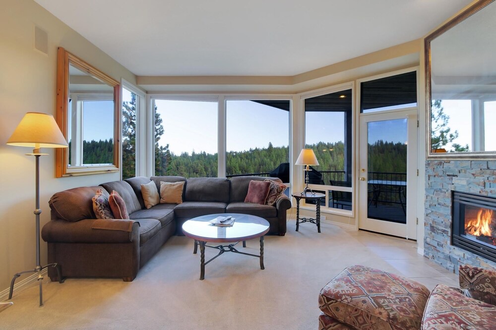 Photo of Livingroom in Sagewood