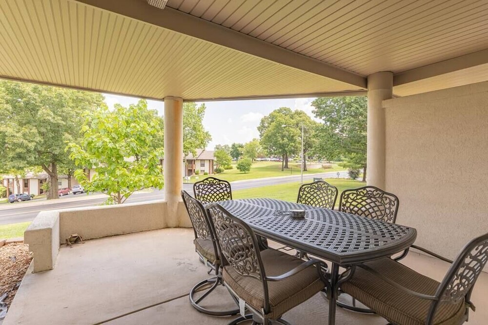 Photo of Patio Balcony in Table Rock