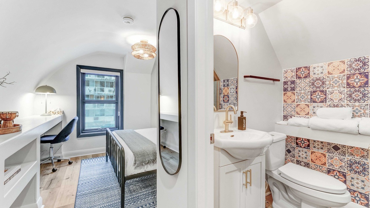 Photo of Bathroom in Centretown
