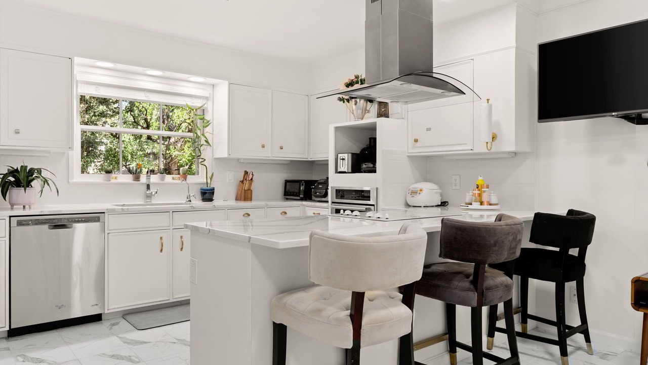 Photo of Kitchen in Oak Park - Northwood