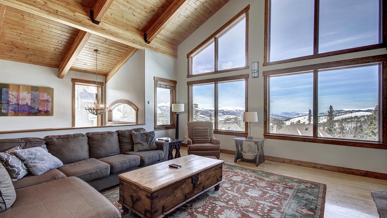 Photo of Livingroom in Woodmoor