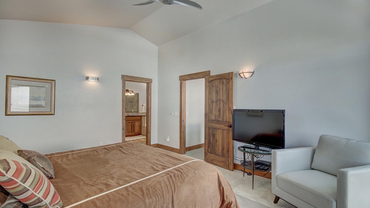 Photo of Bedroom in Woodmoor