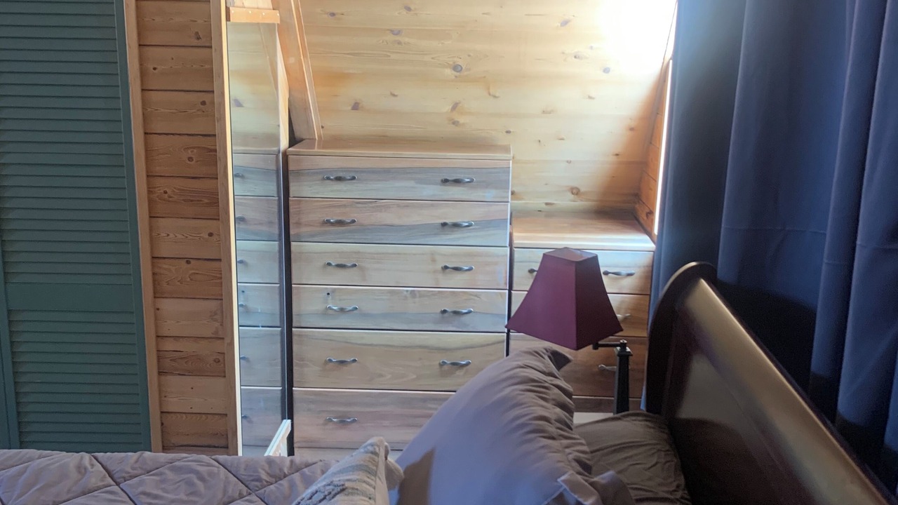 Photo of Bedroom in Crooked River Ranch