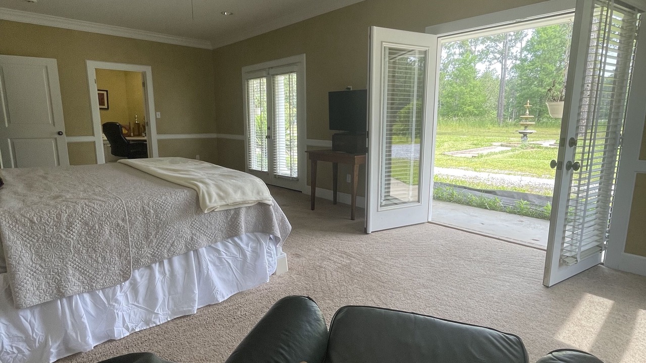 Photo of Bedroom in Gulfport