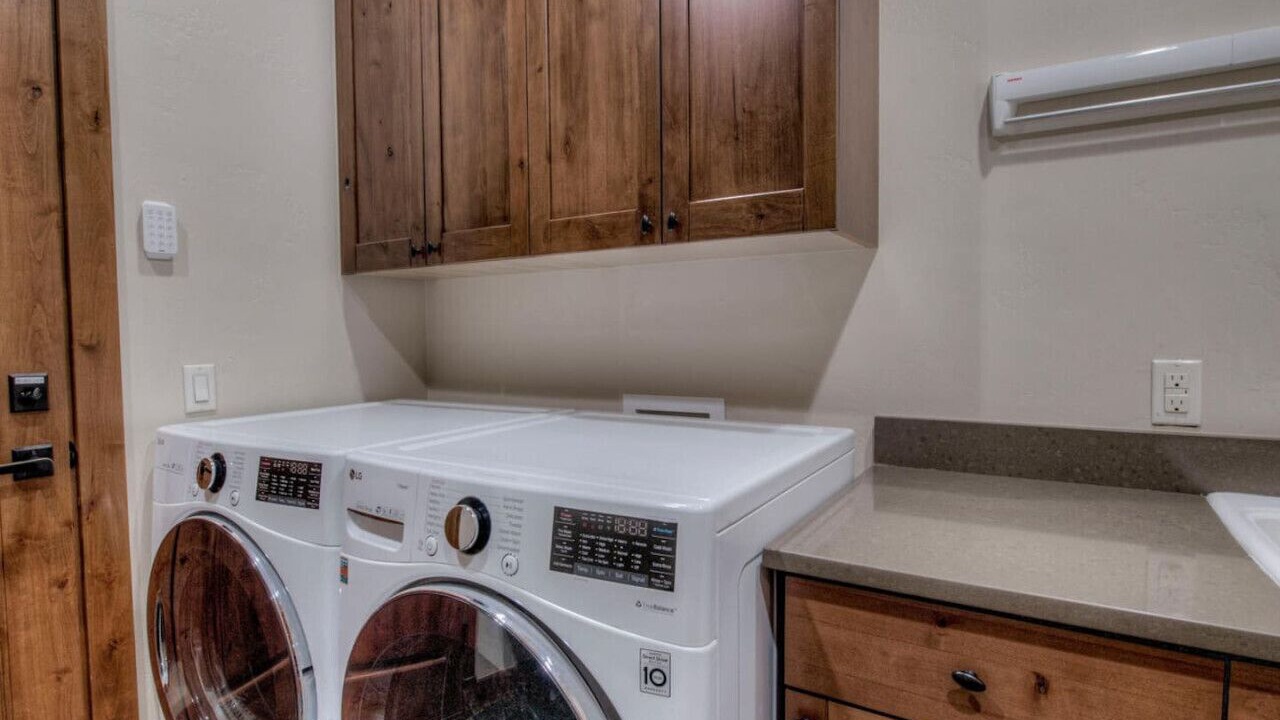 Photo of Bedroom in Fairmount On The River