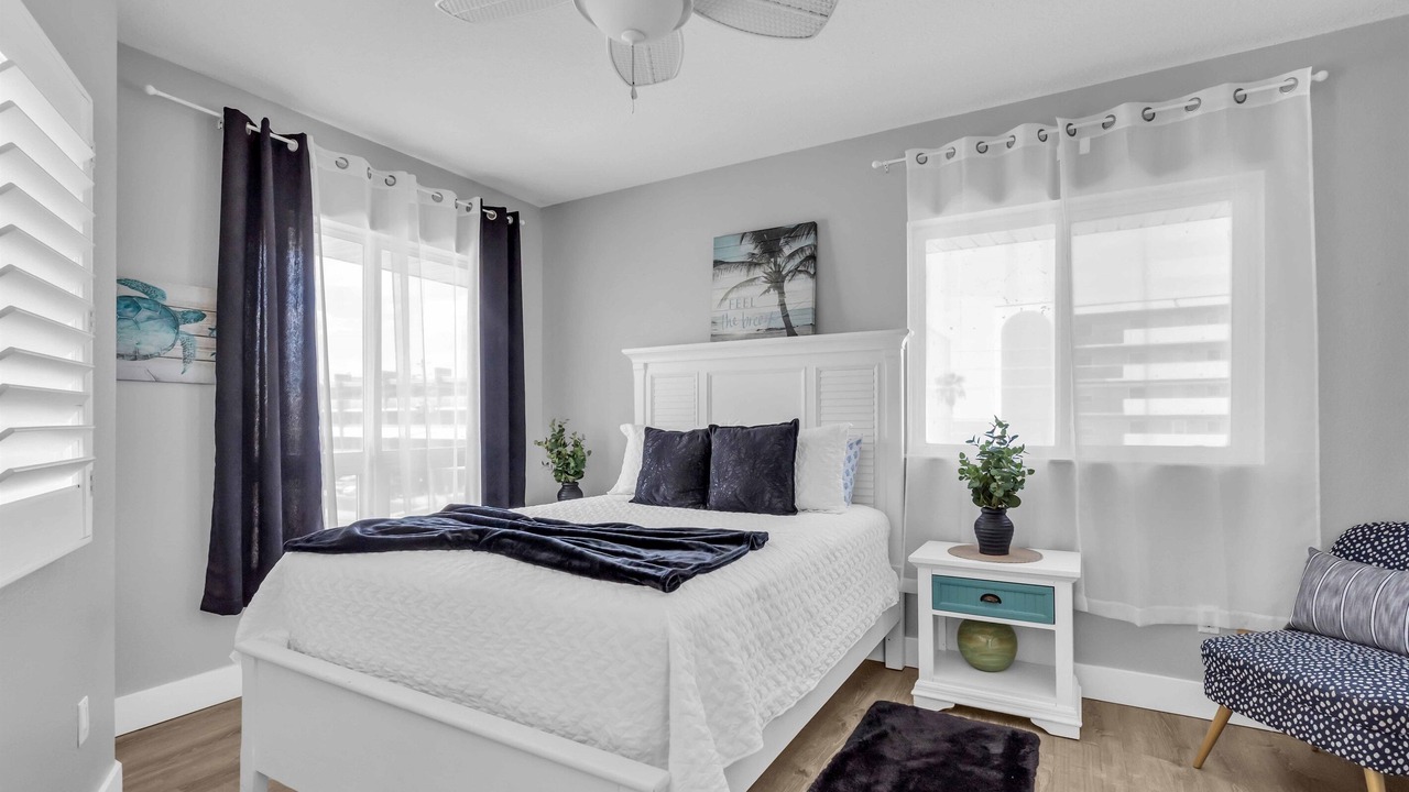 Photo of Bedroom in Madeira Beach