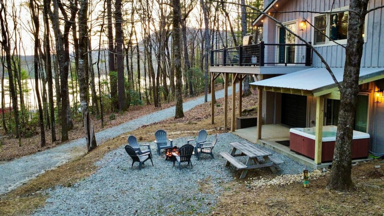 Photo of Outdoor in Lake Toxaway