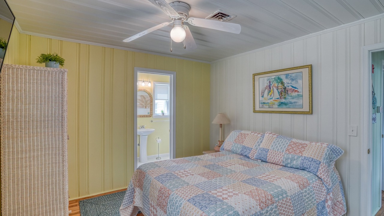 Photo of Bedroom in Broadkill Beach