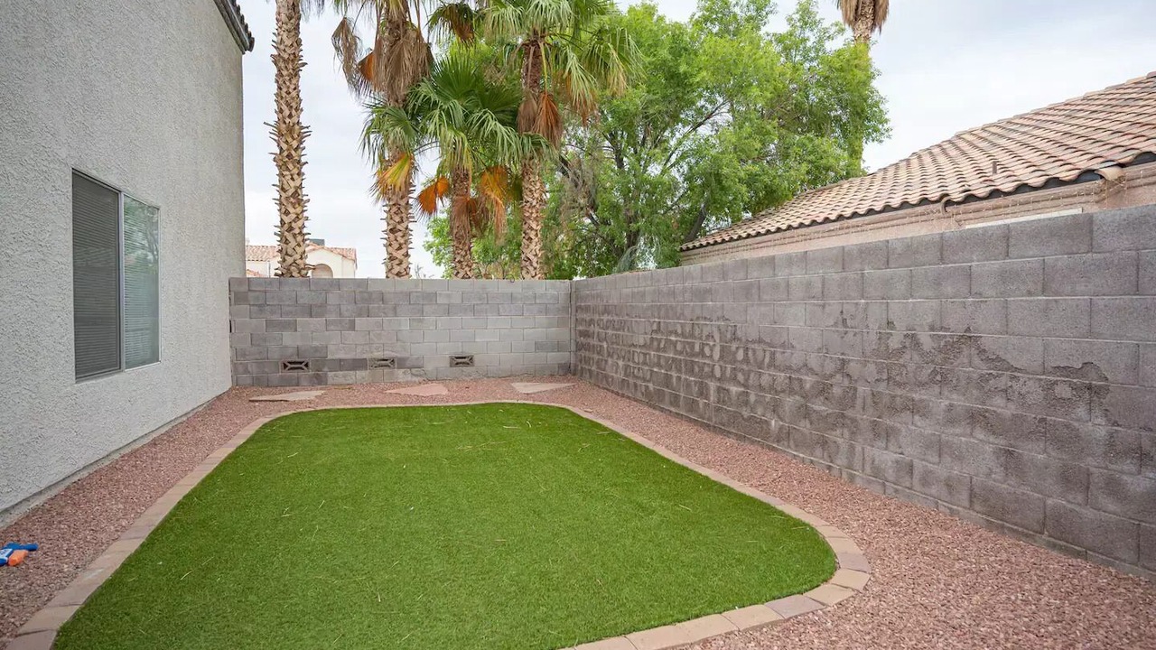 Photo of Outdoor in Highland Hills