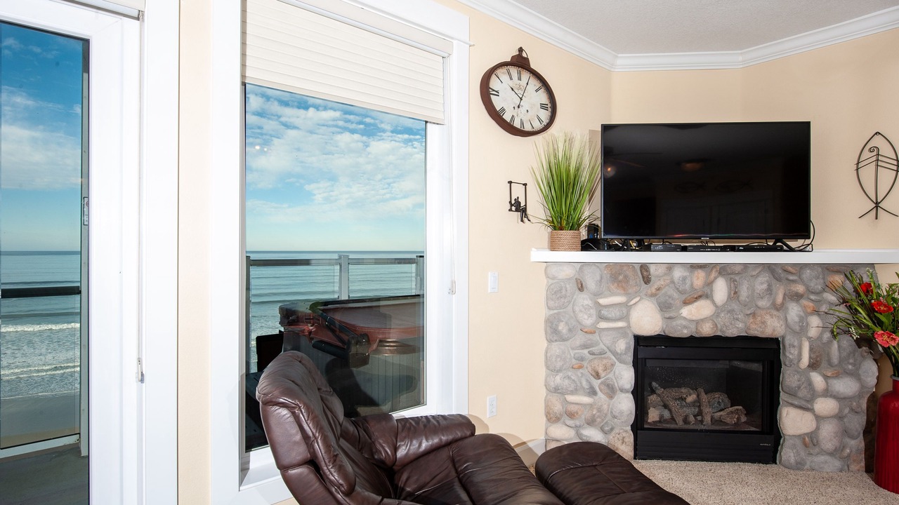 Photo of Livingroom in Lincoln City