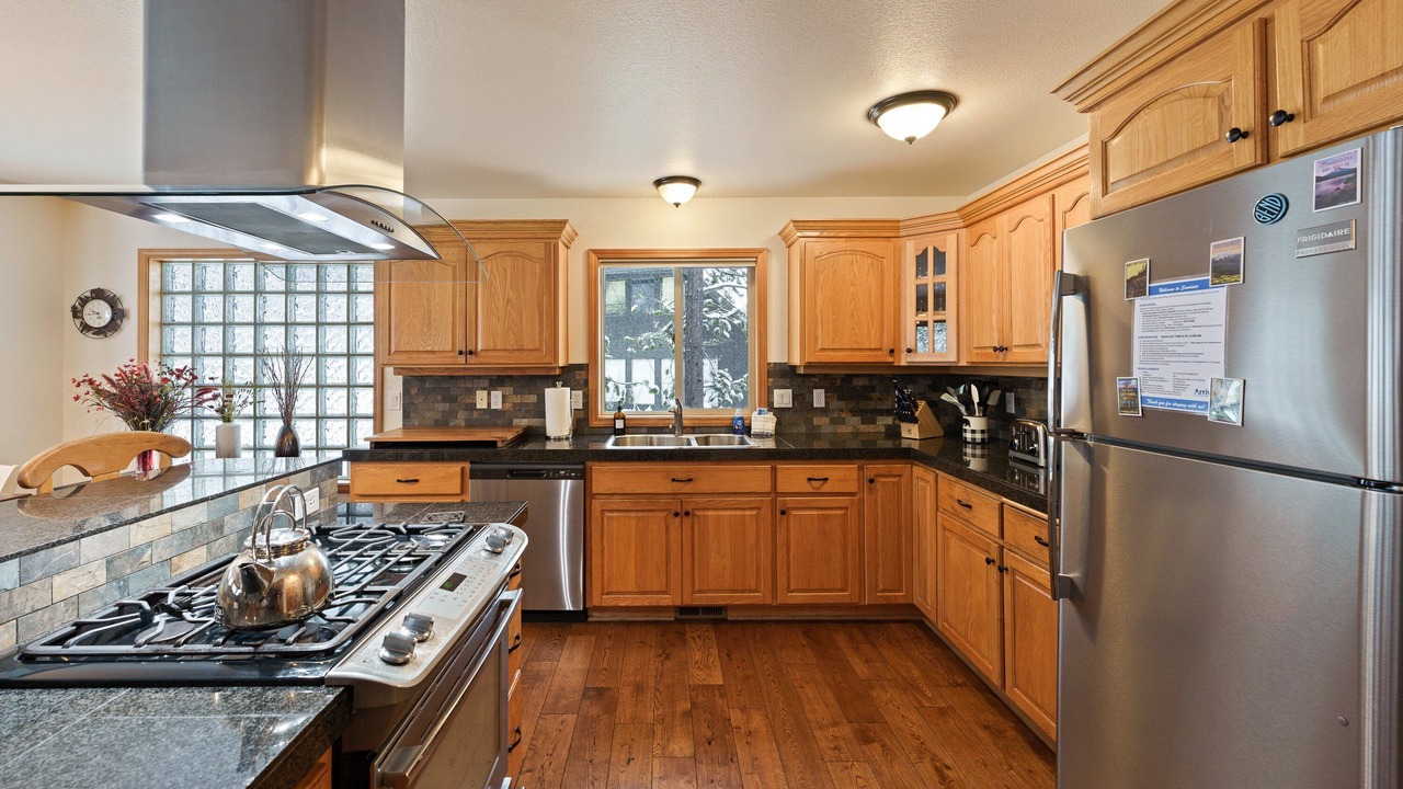 Photo of Kitchen in Sunriver