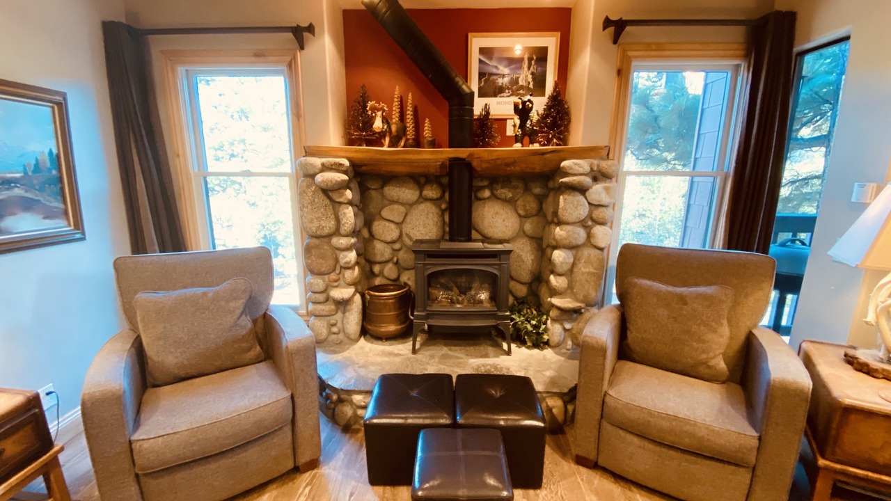 Photo of Livingroom in Mammoth Lakes