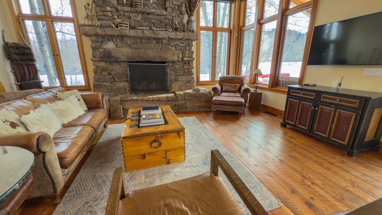 Photo of Livingroom in Bozeman