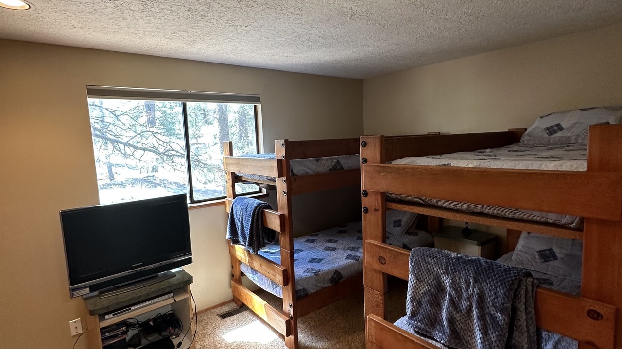 Photo of Bedroom in Sunriver
