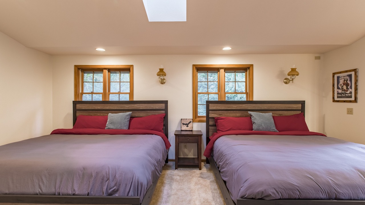 Photo of Bedroom in Glacier