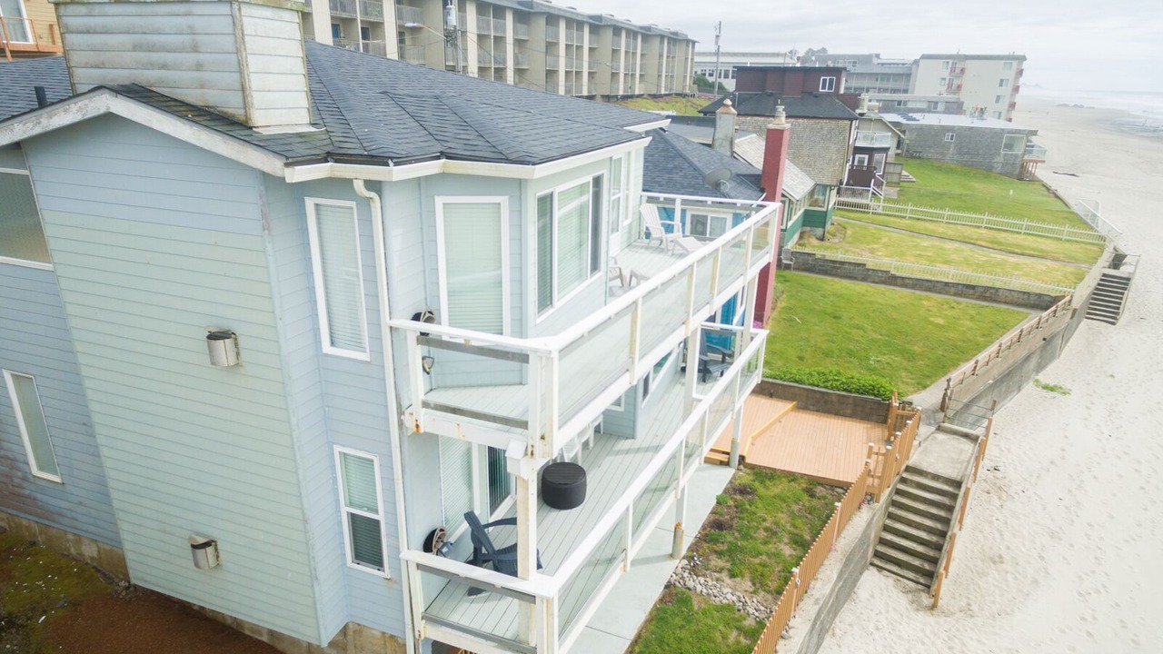 Photo of Others in Lincoln City