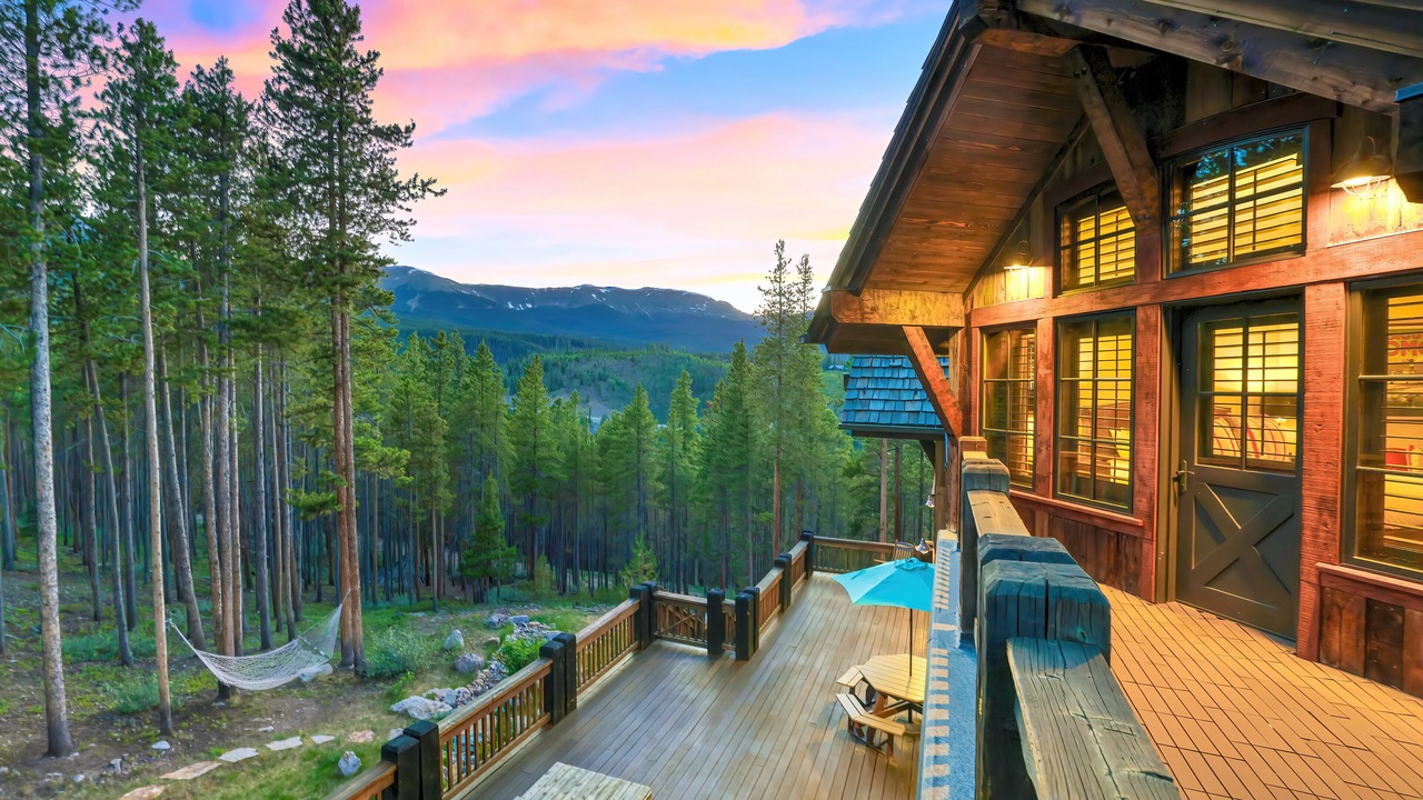 Photo of Patio Balcony in Peak 8