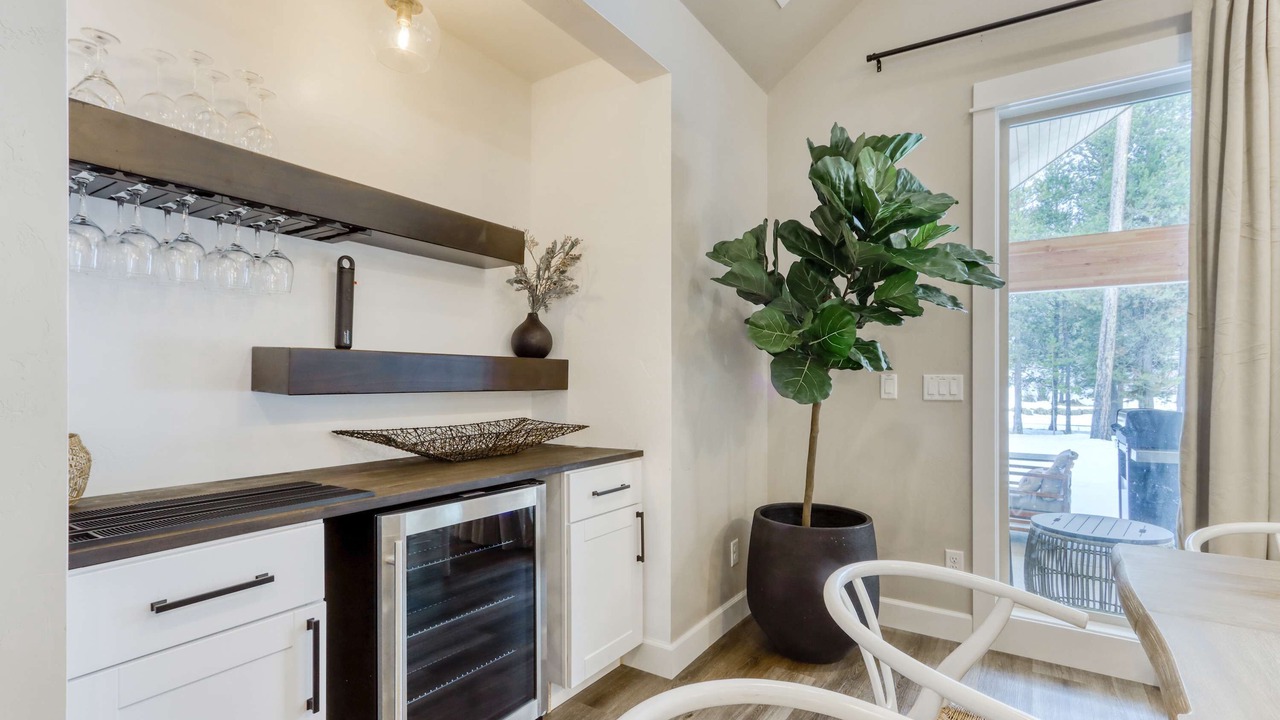 Photo of Kitchen in Oregon Water Wonderland