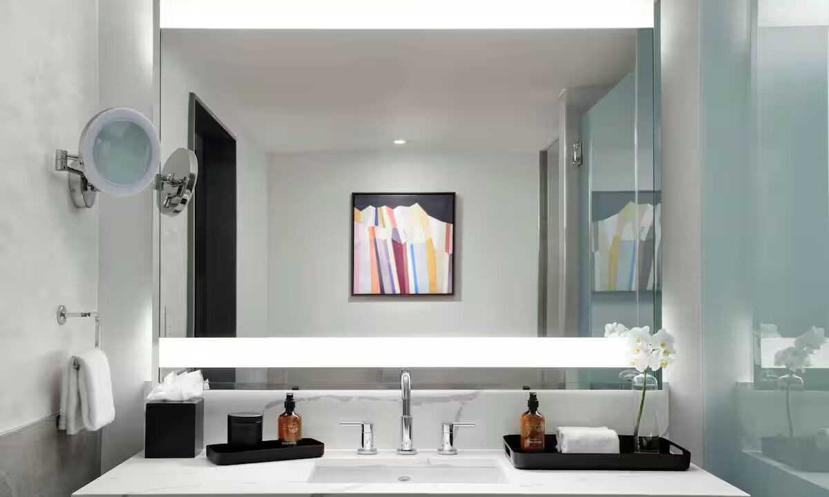 Photo of Bathroom in Peak 9