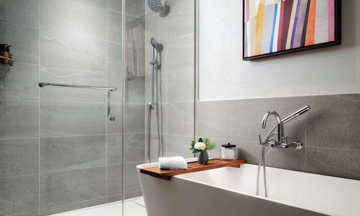 Photo of Bathroom in Peak 9