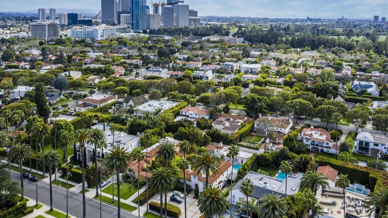 Photo of Others in Beverly Hills