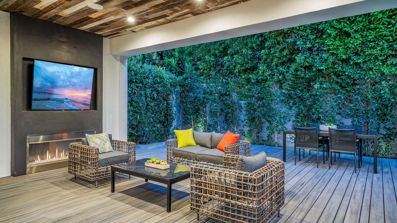 Photo of Outdoor in Beverly Hills