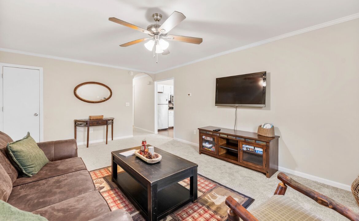 Photo of Livingroom in Warrensburg