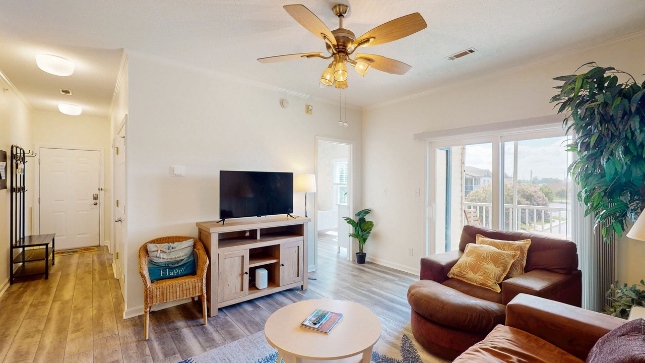 Photo of Livingroom in Villages of Five Points