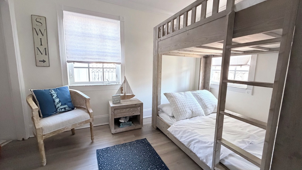 Photo of Bedroom in Rock Harbor